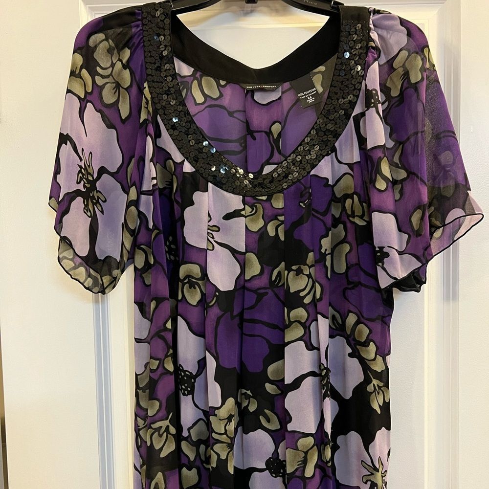 New York & Company blouse size medium